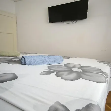 Sunrise Apartment *